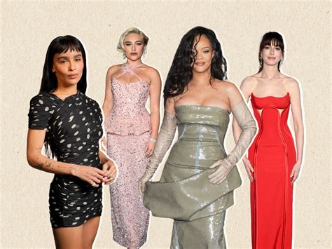 dicke tittennippel|Anne Hathaway, Rihanna, & More Stars Who Proudly Freed the .